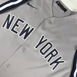 Nike New York Yankees MLB Baseball Jersey Mens XL Grey Road T770 551343-010